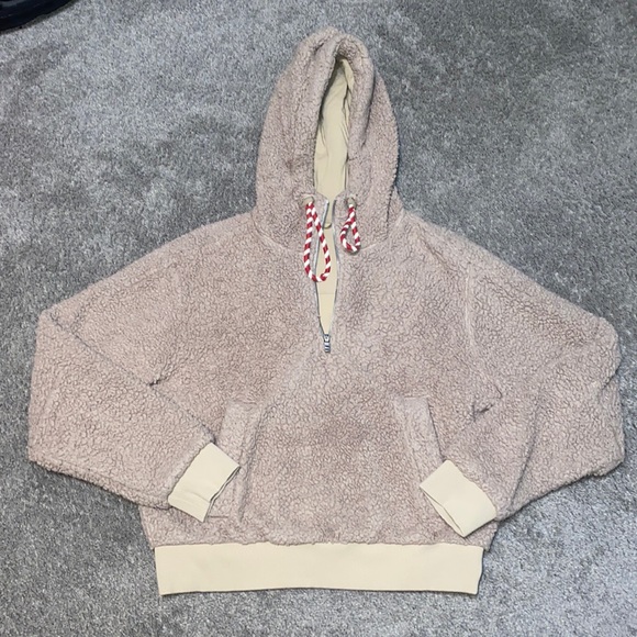 Lululemon cropped Sherpa half zip - Picture 1 of 6